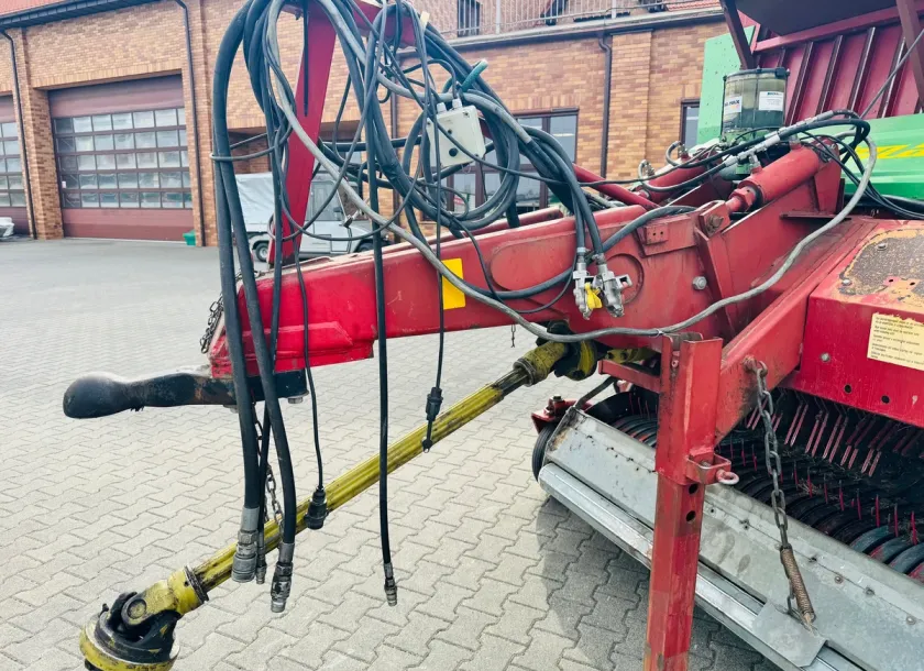 Przyczepa samozbierająca Strautmann Super Vitesse 29 m3