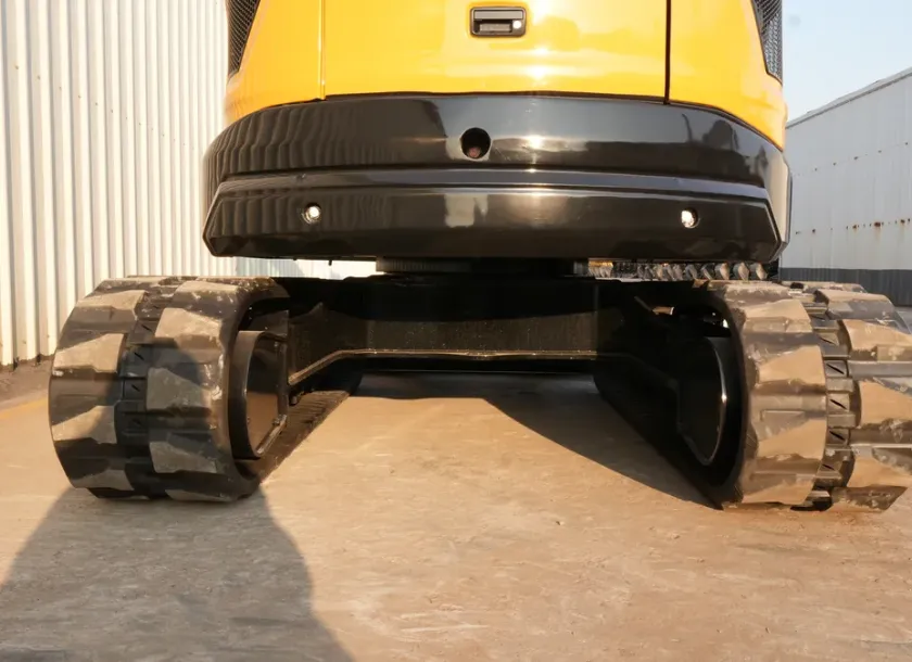 Mini koparka Lovol FR55F-u prześwit