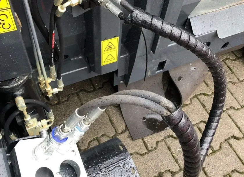 Przystawka do kukurydzy Capello multizłącze hydrauliczne