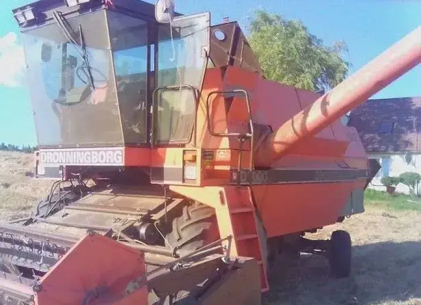 DRONNINGBORG D7000 używany kombajn 