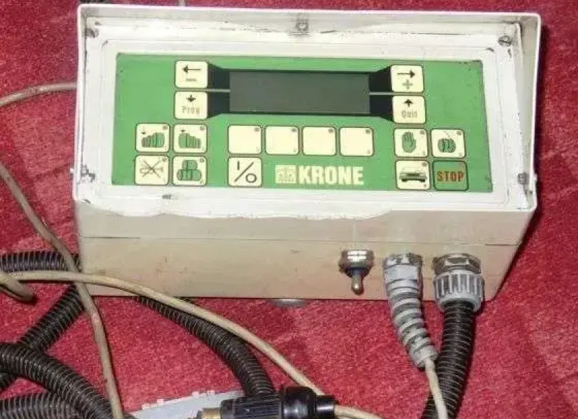 monitor sterujący prasa zwijająca Krone KR 130 używana