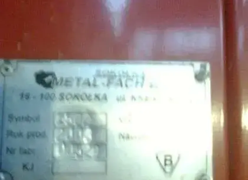 tabliczka znamionowa używana prasa zwijająca Metal-Fach Sokółka 2003