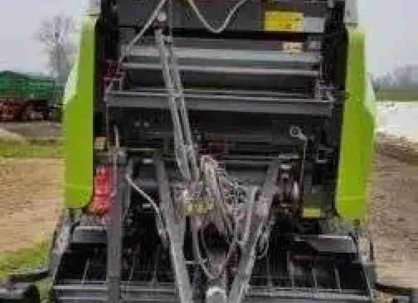Używana Prasa Claas Variant 360 widok z przodu