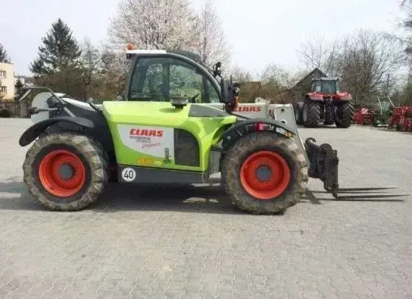 Używana Ładowarka teleskopowa Claas Scorpion 6030 widok z prawej strony
