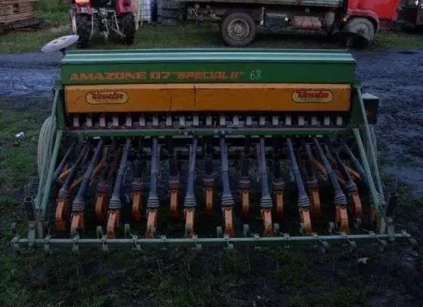 Używany Siewnik zbożowy Amazone D7 Special 25 2,5 m 1989 r
