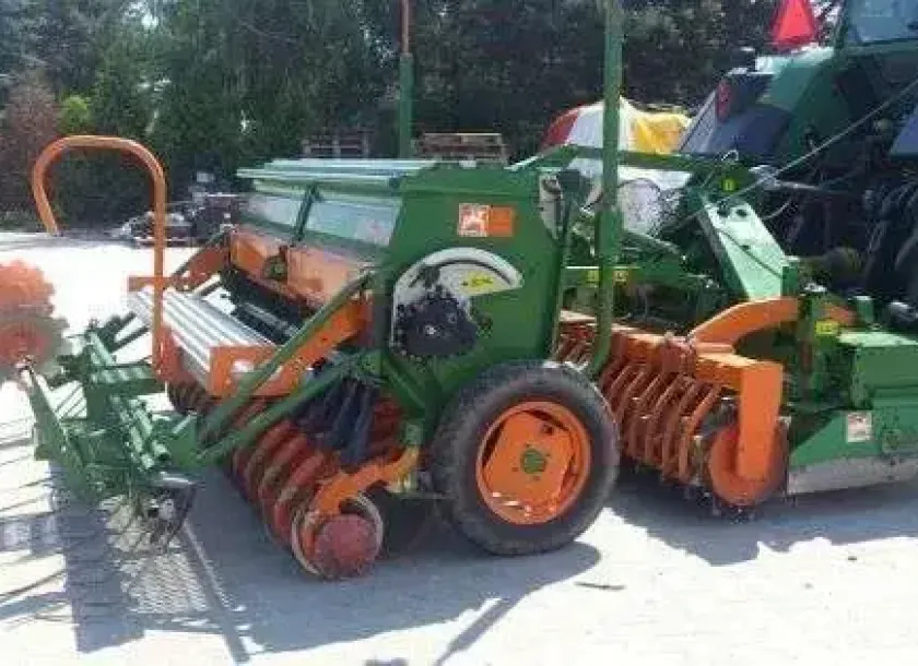 Używany Agregat uprawowo-siewny Amazone 3 m