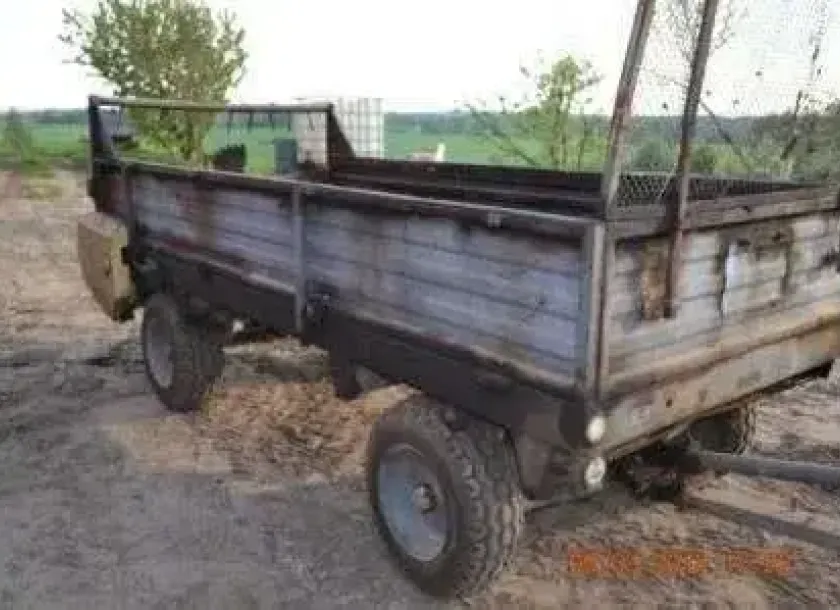Używany Rozrzutnik obornika rok produkcji 1987 okazyjnie sprzedam