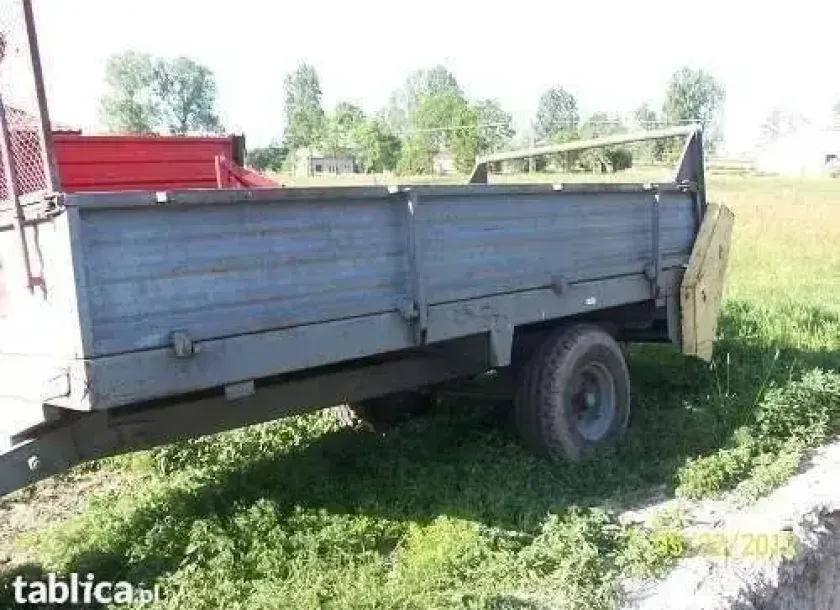 Używany Rozrzutnik obornika jednoosiowy 1990 r