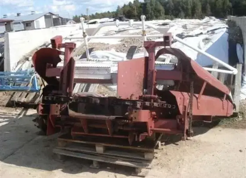 Hesston NH Fiatagria Przystawka używana 4 rzędowa 