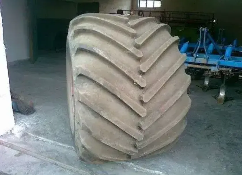 Widok koła bliźniaczego Goodyear bieżnik rolniczy stan dobry rozmiar 66x43.00-25 korbanek.pl