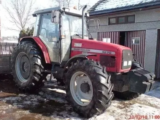 Używany ciągnik rolniczy Massey Ferguson 4270 2003 rok