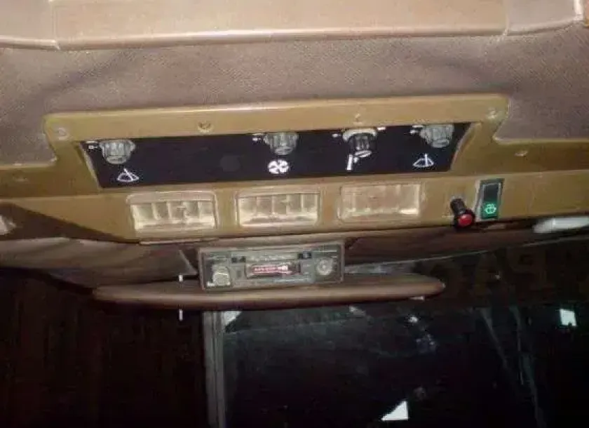Panel w John Deere 3050 z ładowaczem czołowym korbanek.pl
