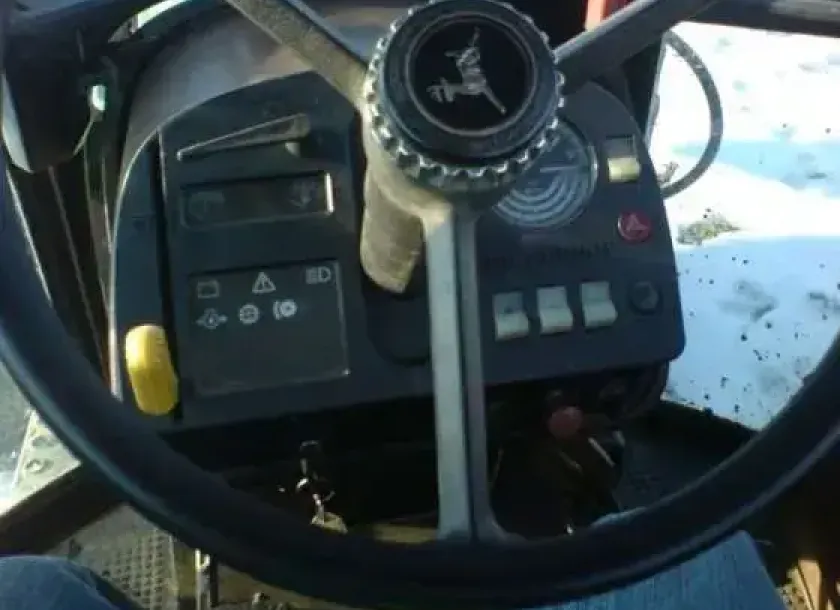 Kierwonica John Deere 3050 korbanek.pl deska rozdzielcza