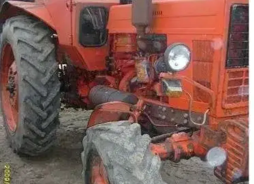 Używany w dobrym stanie ciągnik rolniczy MTZ 82