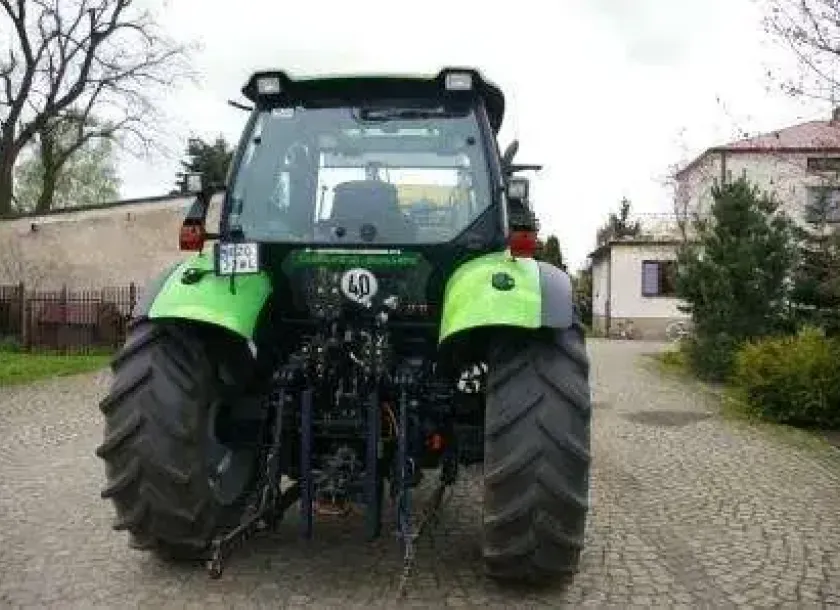 Używany Deutz Fahr Agrotron 100 z ładowaczem Stoll