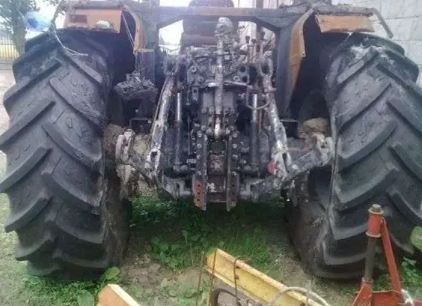 Tylny układ zawieszena narzędzi w ciągniku Same130 KM