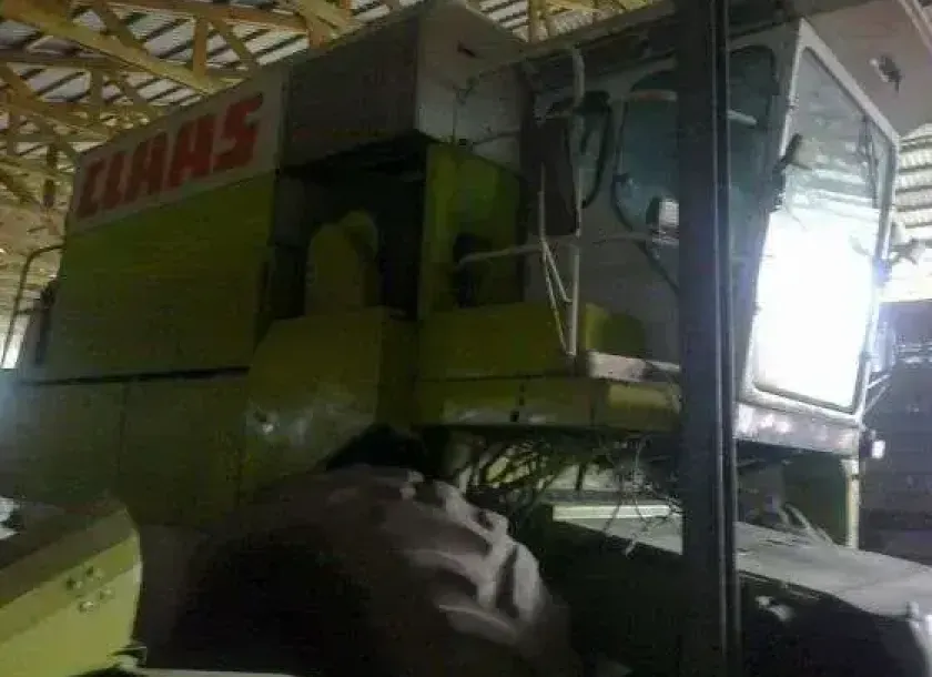 Używany Kombajn zbożowy CLAAS CS 116 1992r widok prawej strony