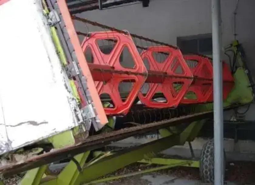 Heder do używanego kombajnu Claas Mega