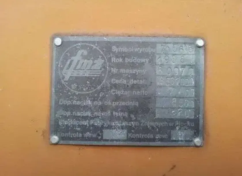 tabliczka znamionowa kombajn zbożowy Bizon Z 056 1988 r