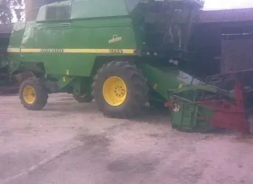 Kombajn zbożowy JD Hill Master 2258 1997 korbanek.pl