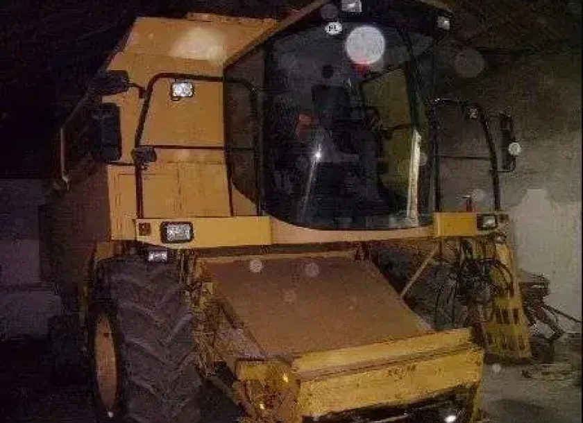 Kombajn zbożowy New Holland TX 68 PLUS 2800 mth