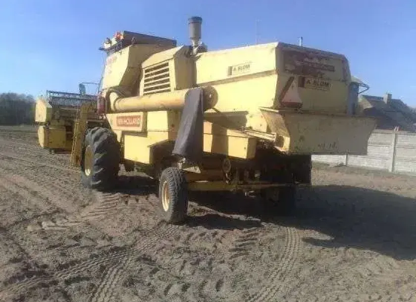 Kombajn zbożowy New Holland 8060 na korbanek.pl