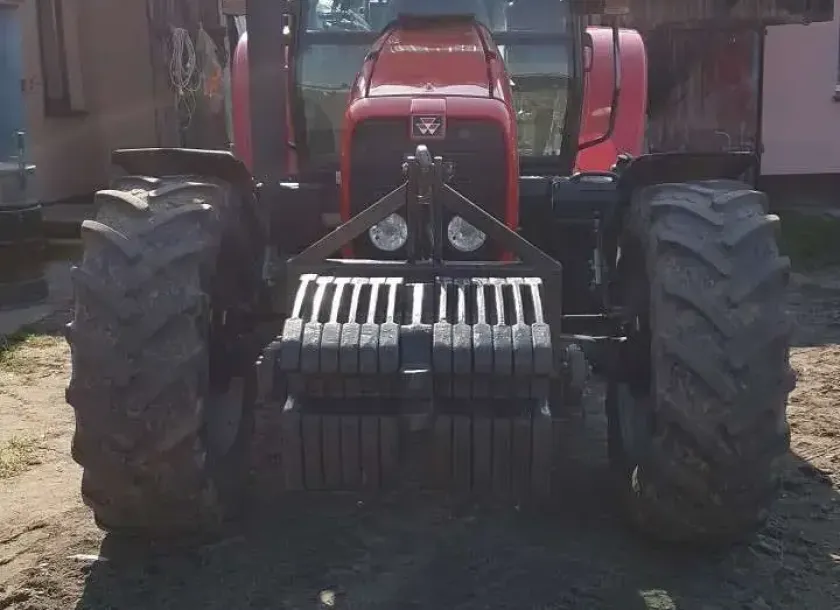 Przedni Obciążnik w ciągniku rolniczym Massey Ferguson 6480