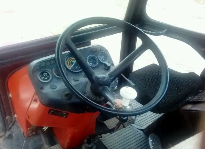 Sprzedam ciągnik rolniczy ZETOR 7211używany zadbany porządek w kabinie