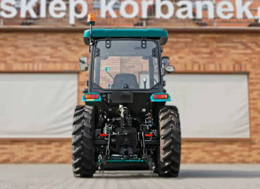 Ciągnik rolniczy Arbos 2025 + ładowacz Hydramet z tyłu