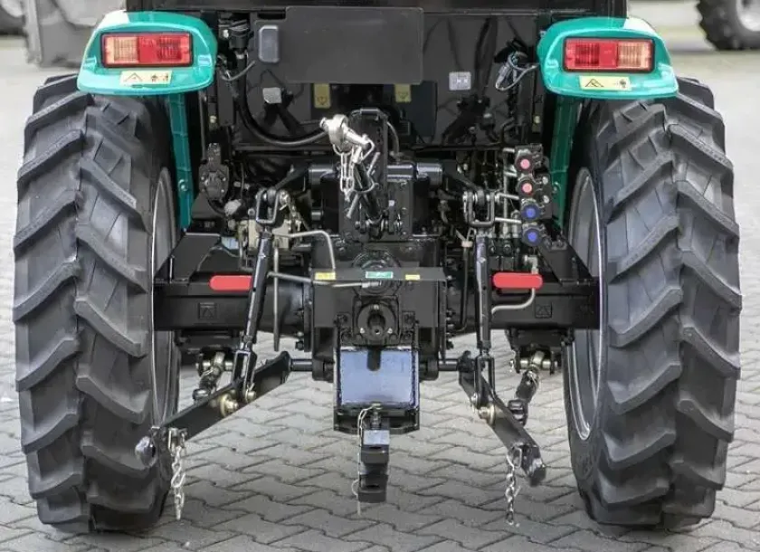 Tył Arbos 2025 TUZ belka dolna i wyjścia hydrauliczne