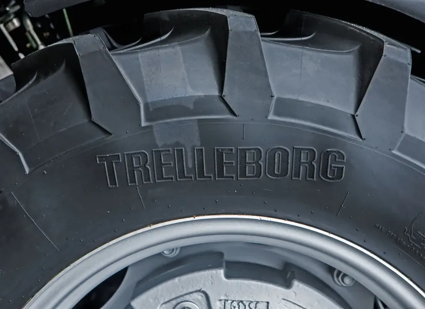 Ogumienie marki Trelleborg w ciągniku komunalnym Arbos 2040