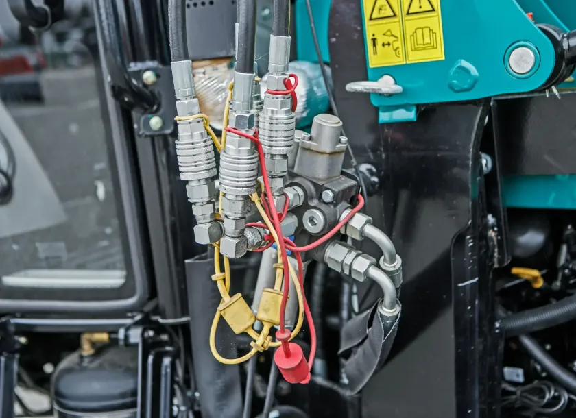 Rozdzielacz hydrauliczny ładowacza czołowego Hydramet