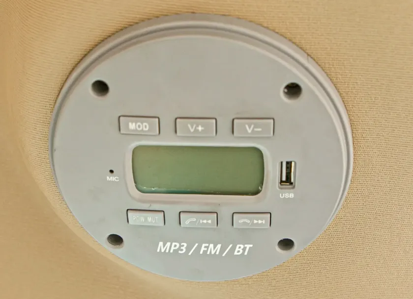 Radio w ciągniku Arbos 4110