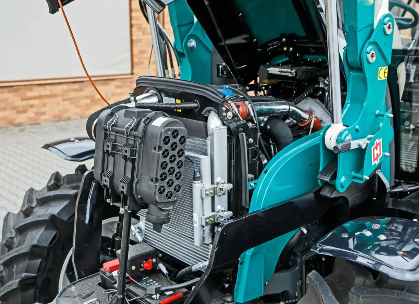 Silnik marki Doosan ciągnika rolniczego Arbos 4090