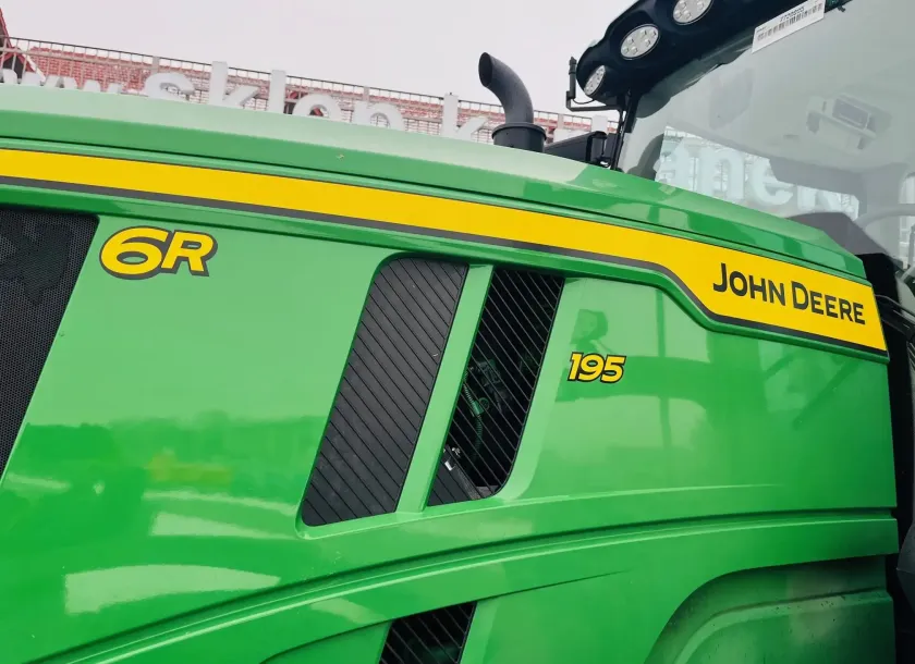 Ciągnik rolniczy John Deere 6R 195KM