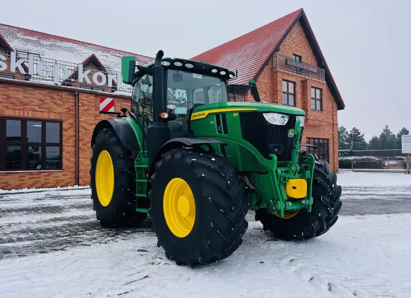 Ciągnik rolniczy John Deere 6R 195KM