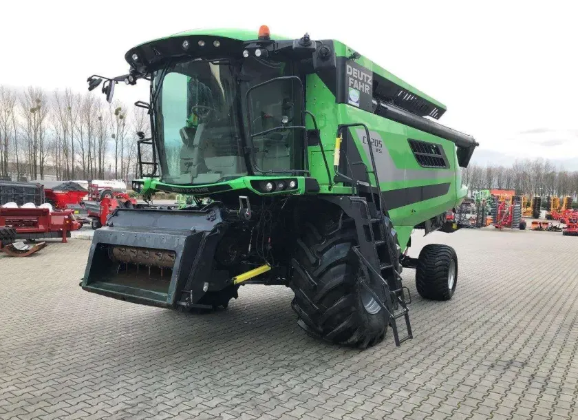 Deutz Fahr C9205TS przód