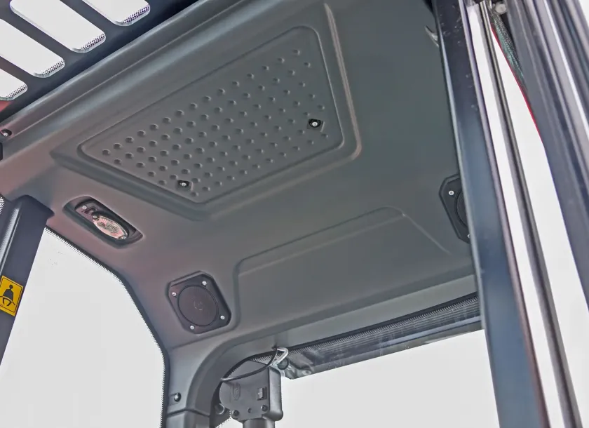 Ładowarka teleskopowa Faresin 7.32 Compact Bosch Deutz kabina daszek szyba głośniki