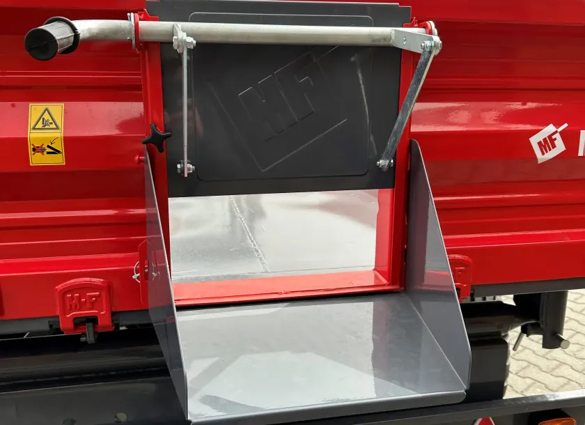 Zsyp w przyczepce wywrotowej Metal-Fach T703A/1 Sokółka 