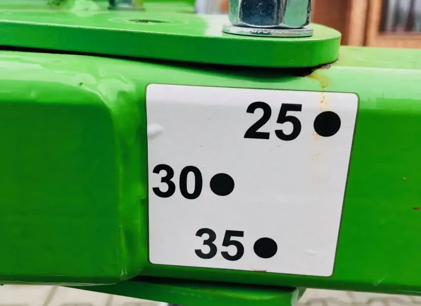 Pług obracalny BOMET możliwe szerokości