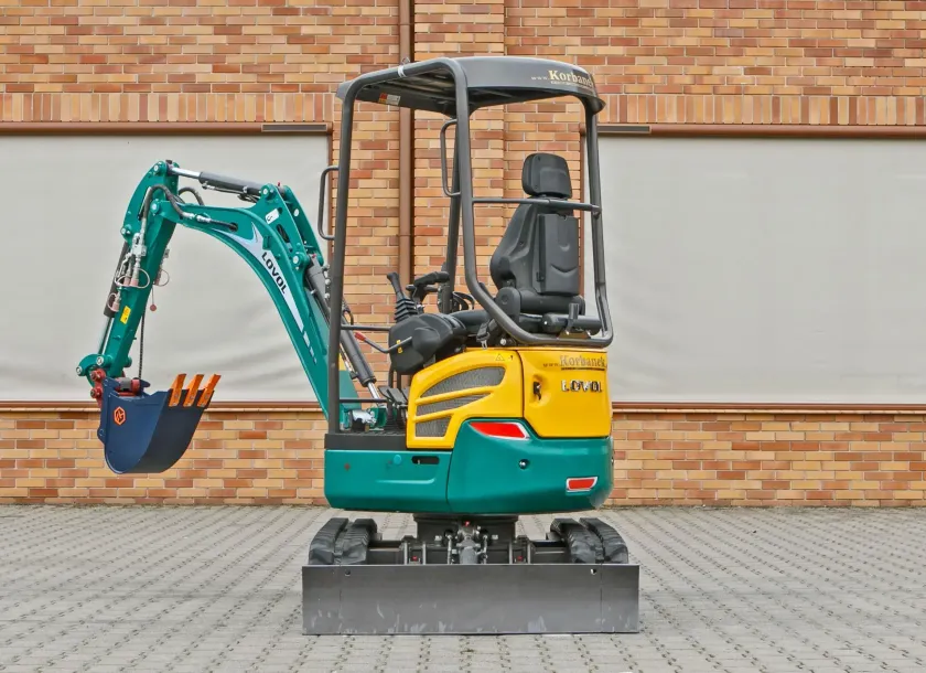 Mini koparka Lovol Korbanek, Nachi, Eaton, Yanmar bok ukos maszyny