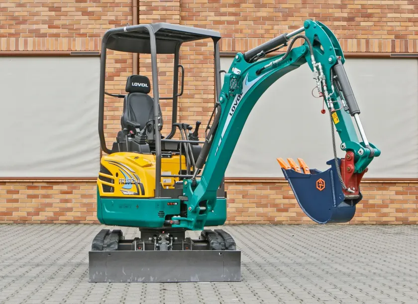 Mini koparka Lovol Korbanek, Nachi, Eaton, Yanmar bok przód maszyny