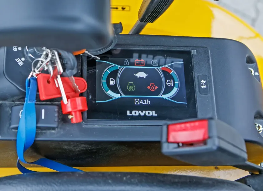 Mini koparka Lovol Korbanek, Nachi, Eaton, Yanmar stacyjka