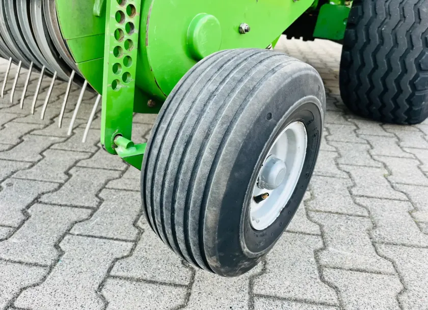 Prasa stalokomorowa lancuchowa krone comprima F 155 XC plac korbanek