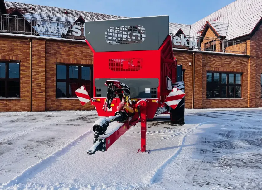 Jednoosiowy rozrzutnik obornika Unia Group Apollo 14 Premium