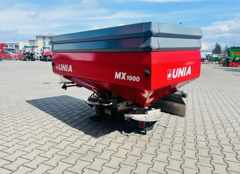 Precyzyjny zawieszany rozsiewacz nawozu Unia Group MX 1000 z limiterem i nadstawkami