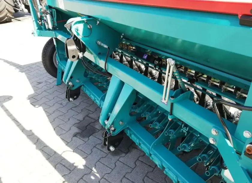 Korba do regulacji docisku centralnego sekcji wysiewających SULKY na siewniku mechanicznym
