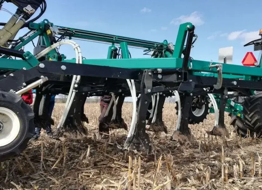 Sekcje robocze wysiewające siewnika do siewu bezpośredniego Arbos Direkta