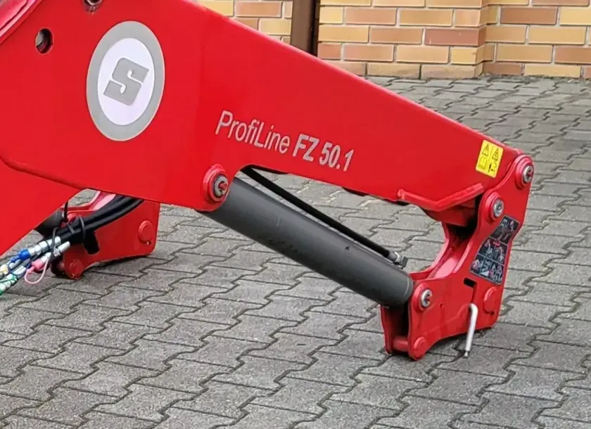 Mechaniczny system ryglowania, zapinania ładowacza czołowego STOLL ProfiLine FZ 50.1 do mocowań zamontowanych na ciągniku rolniczym