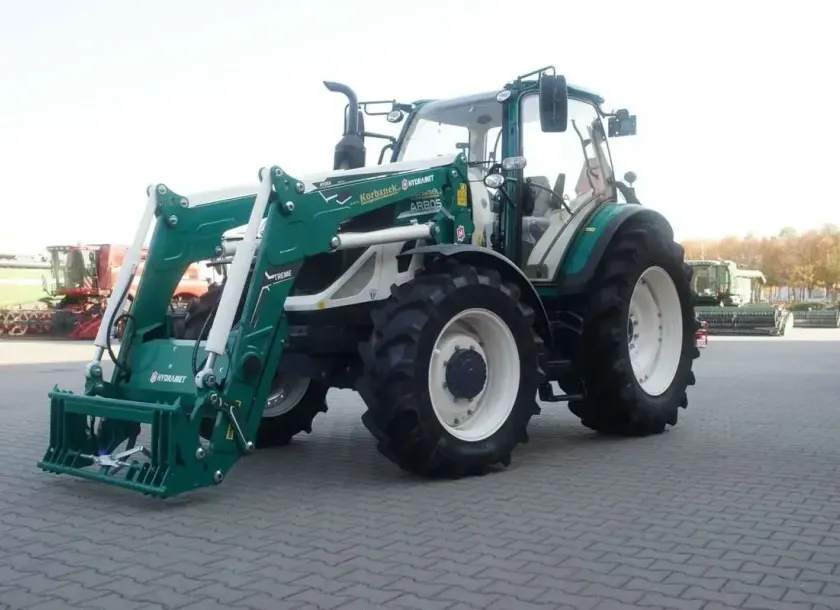Ciagnik Arbos 5115 122km z ladowaczem hydramet